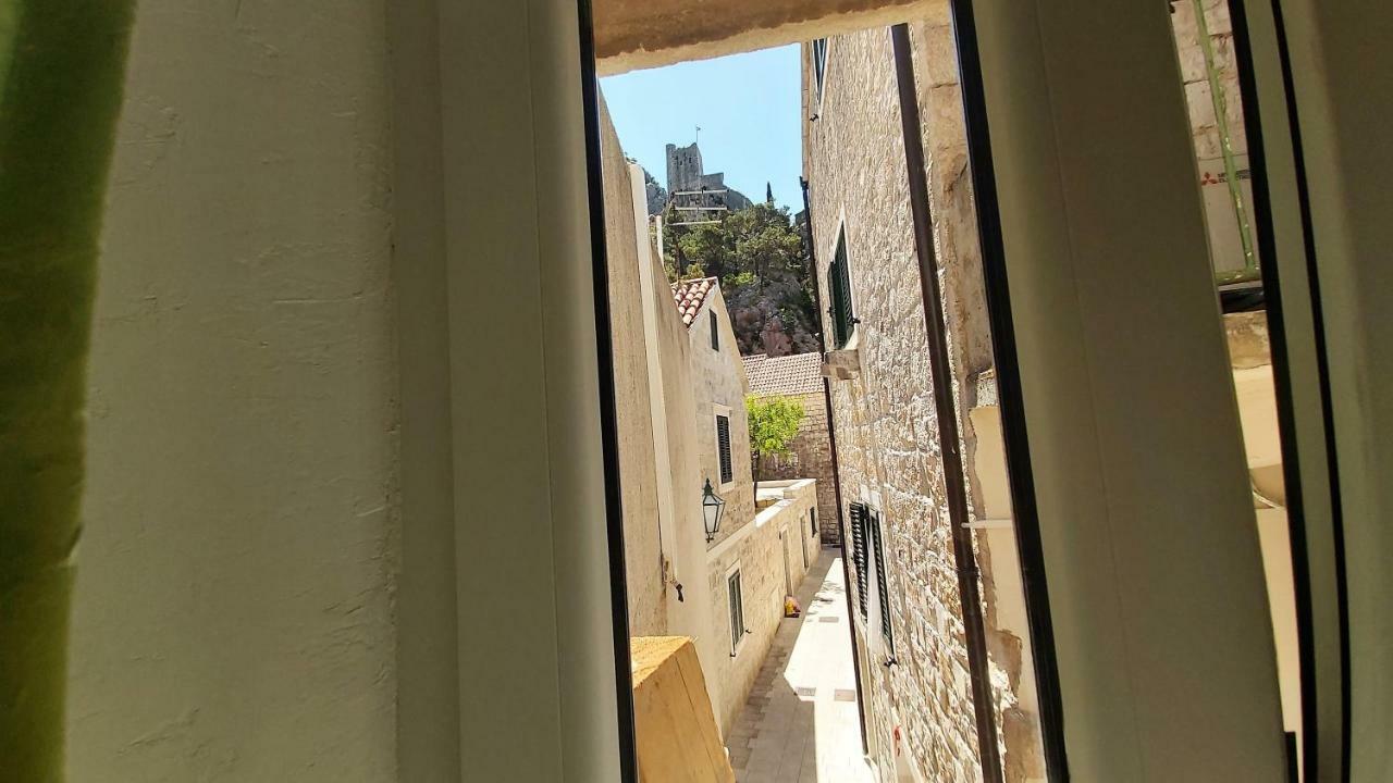 אומיס Apartment Mandic מראה חיצוני תמונה